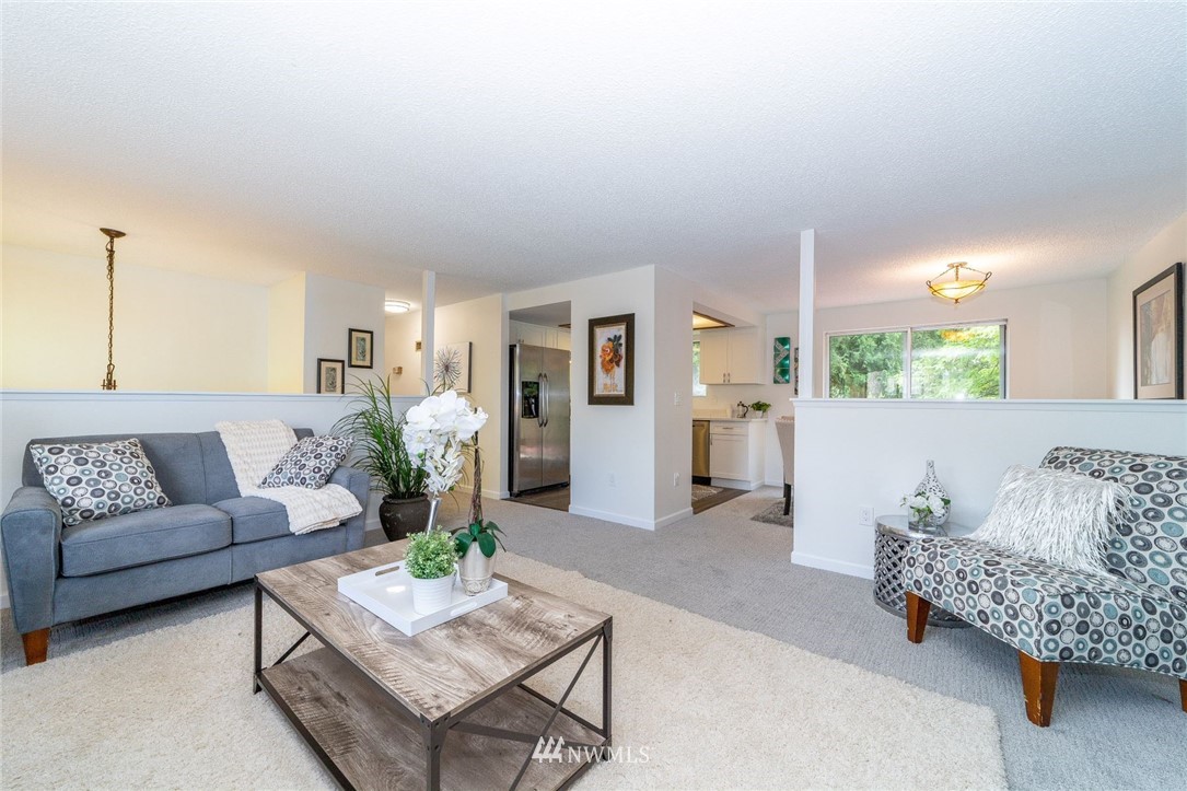 11707 Southeast 210th Place Kent, WA 98031 - Photo 6 of 13