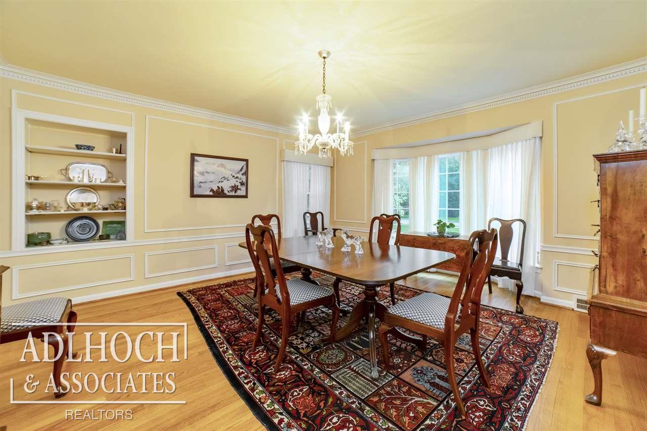 101 Lewiston Road Grosse Pointe, MI 48236 - Photo 9 of 27 DINING ROOM 15 x 15