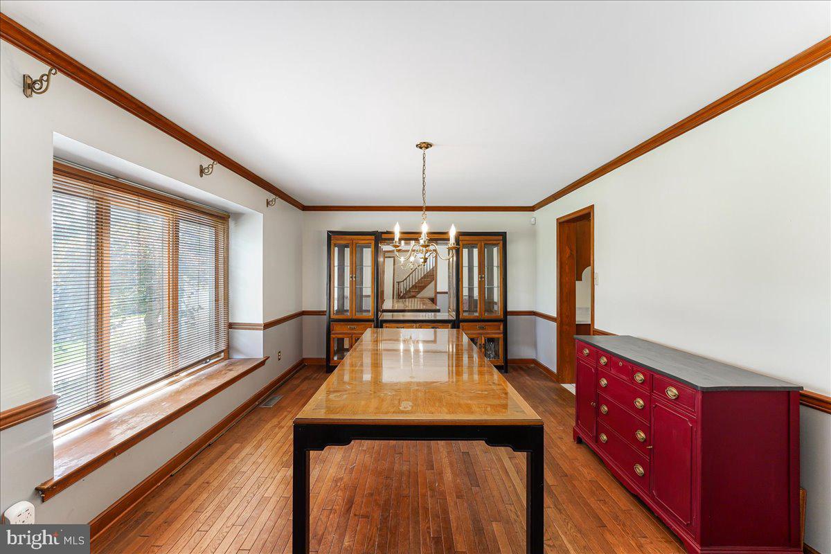 336 Howarth Road Media, PA 19063 - Photo 9 of 61 dining