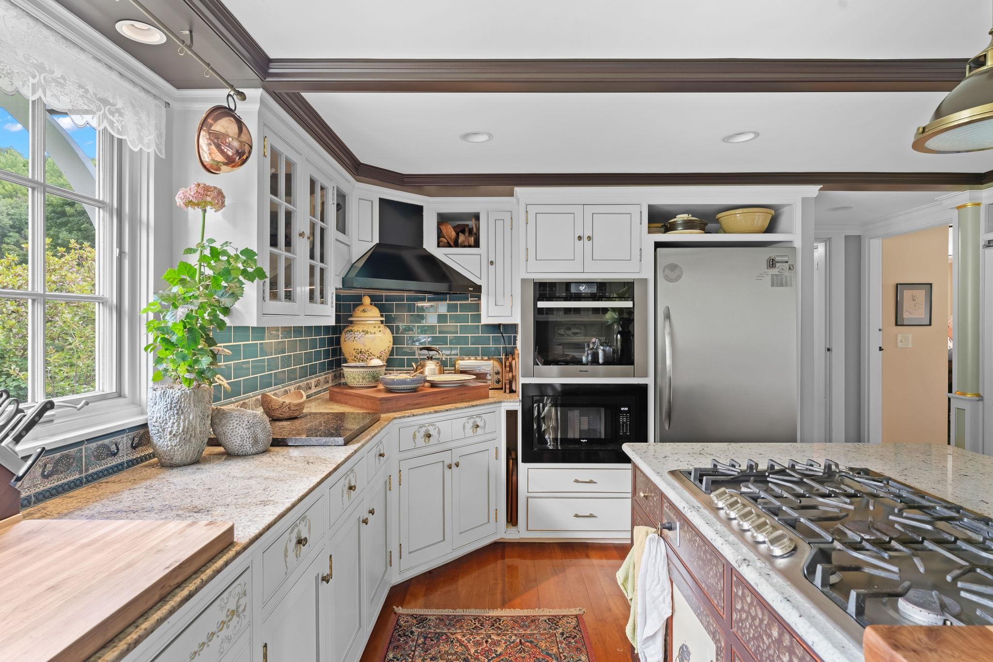 594 Highway 10 Orford, NH 03777 - Photo 11 of 59