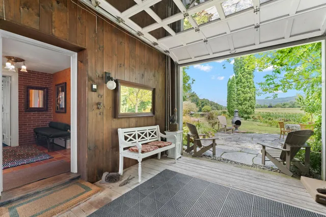 $2,500,000 | 594 Highway 10, Orford, NH 03777