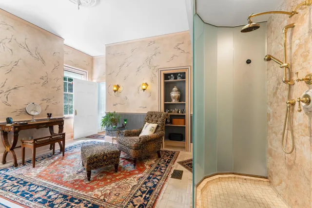 $2,500,000 | 594 Highway 10, Orford, NH 03777