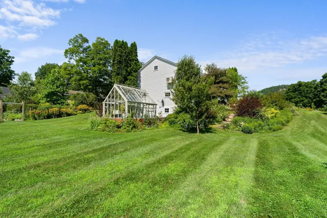 $2,500,000 | 594 Highway 10, Orford, NH 03777