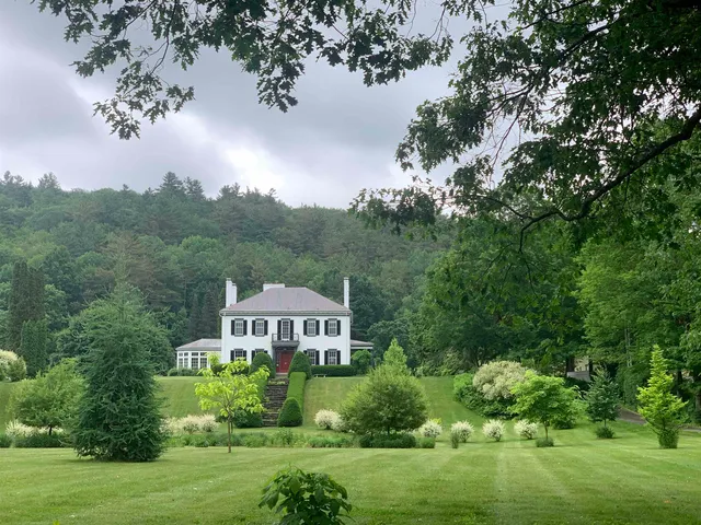 $2,500,000 | 594 Highway 10, Orford, NH 03777