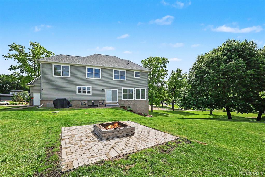 1660 Winthrop Road Bloomfield Hills, MI 48302 - Photo 36 of 38