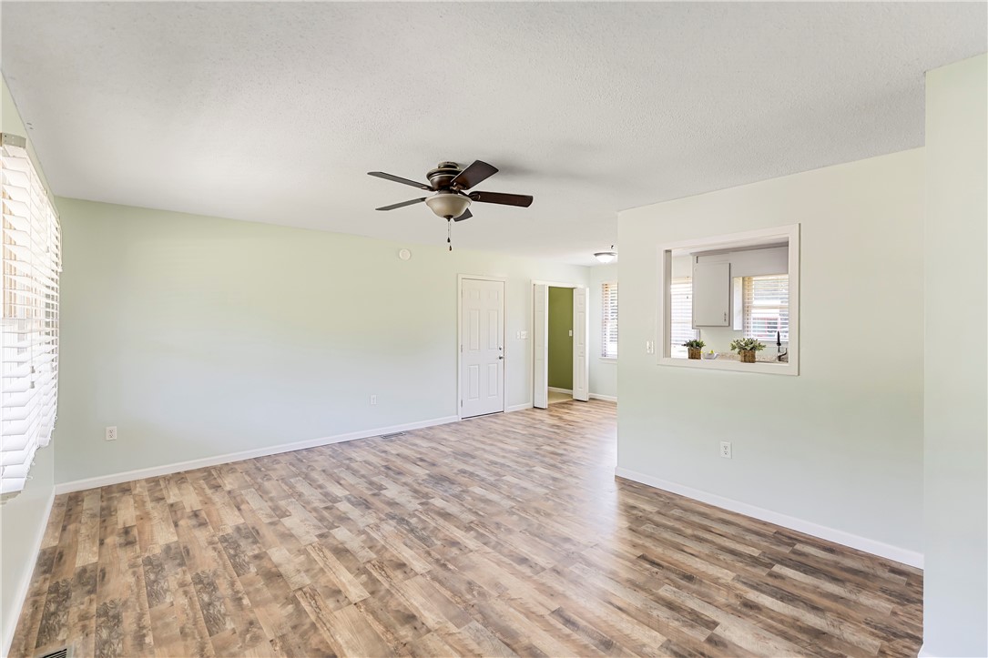 6315 Dobbins Bridge Road Anderson, SC 29626 - Photo 6 of 23