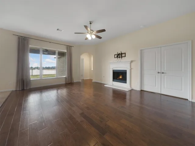 $2,675 | 9318 Turnbull Lane, Rosenberg, TX 77469