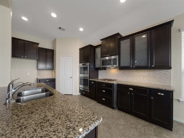 $2,675 | 9318 Turnbull Lane, Rosenberg, TX 77469