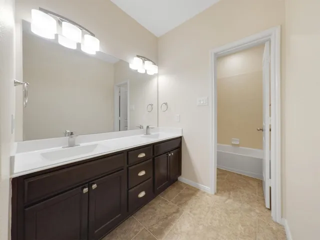 $2,675 | 9318 Turnbull Lane, Rosenberg, TX 77469