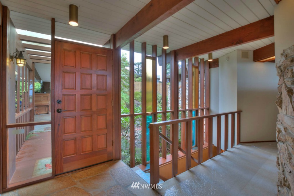 255 Seneca Avenue Northwest Renton, WA 98057 - Photo 11 of 21