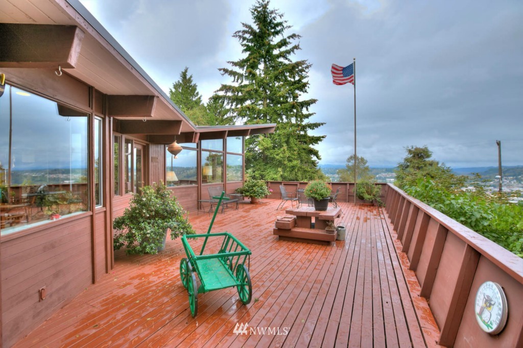 255 Seneca Avenue Northwest Renton, WA 98057 - Photo 19 of 21