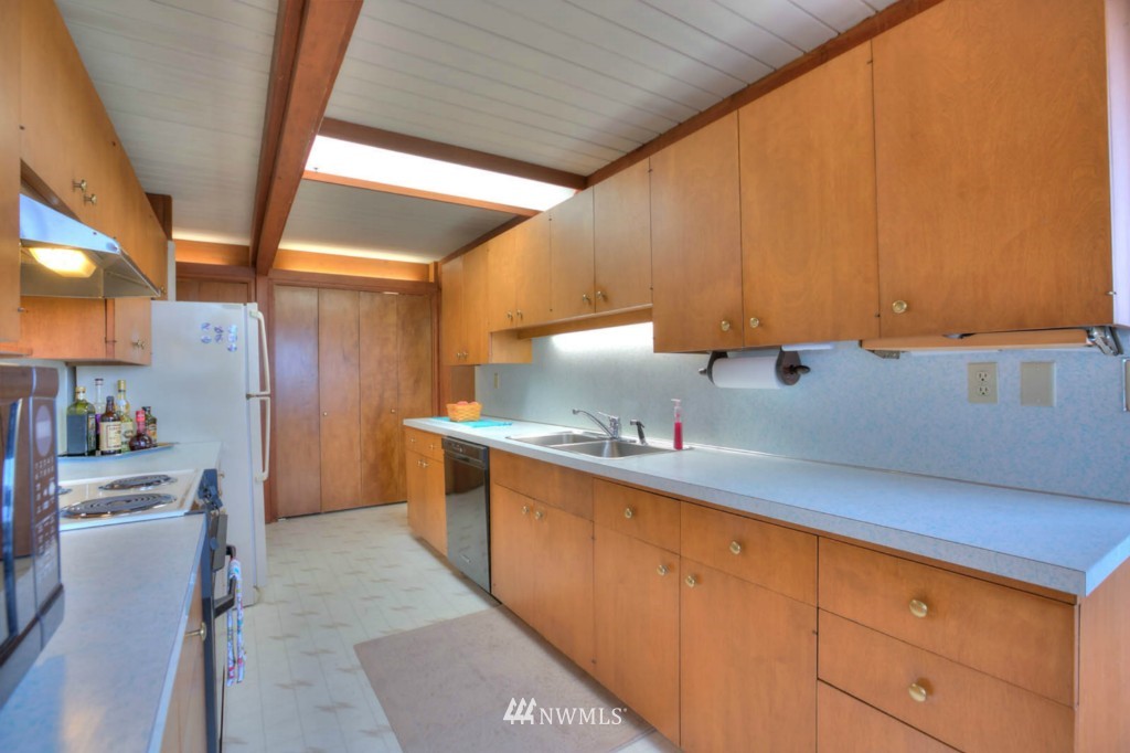 255 Seneca Avenue Northwest Renton, WA 98057 - Photo 7 of 21