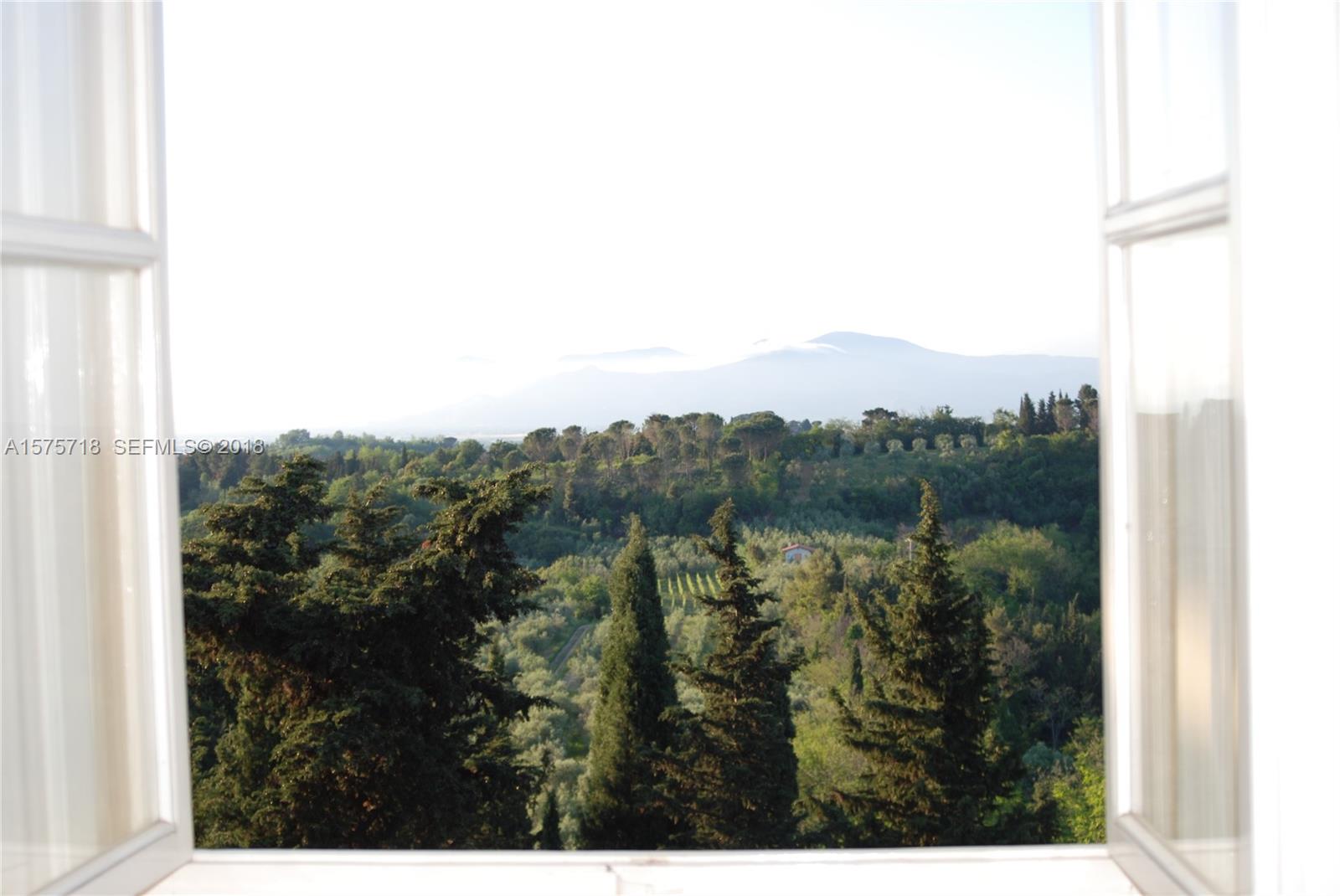 0 Unita Immobiliare In undefined, FL 0 - Photo 25 of 46 a view of a city from a balcony