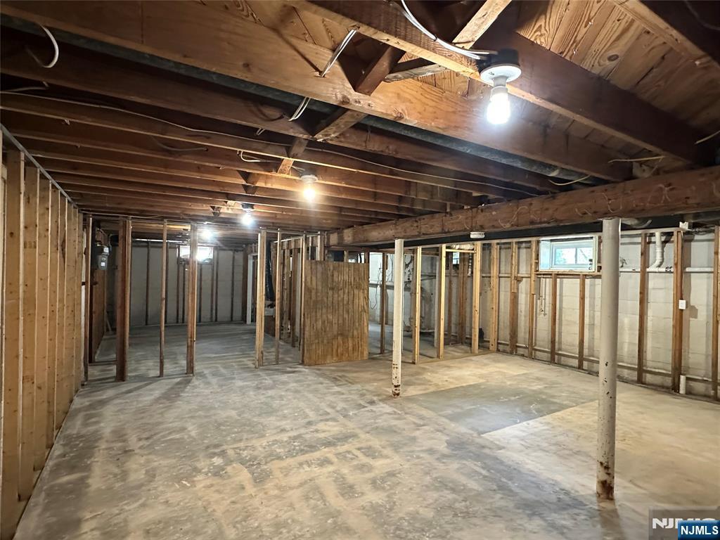 189 Homestead Road Paramus, NJ 07652 - Photo 12 of 13