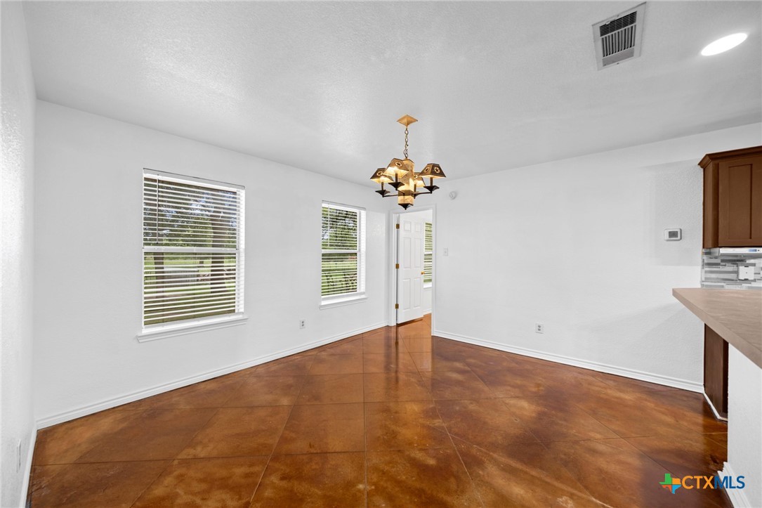 601 7 Ranch Road Salado, TX 76571 - Photo 21 of 44 Dining Area- Kitchen