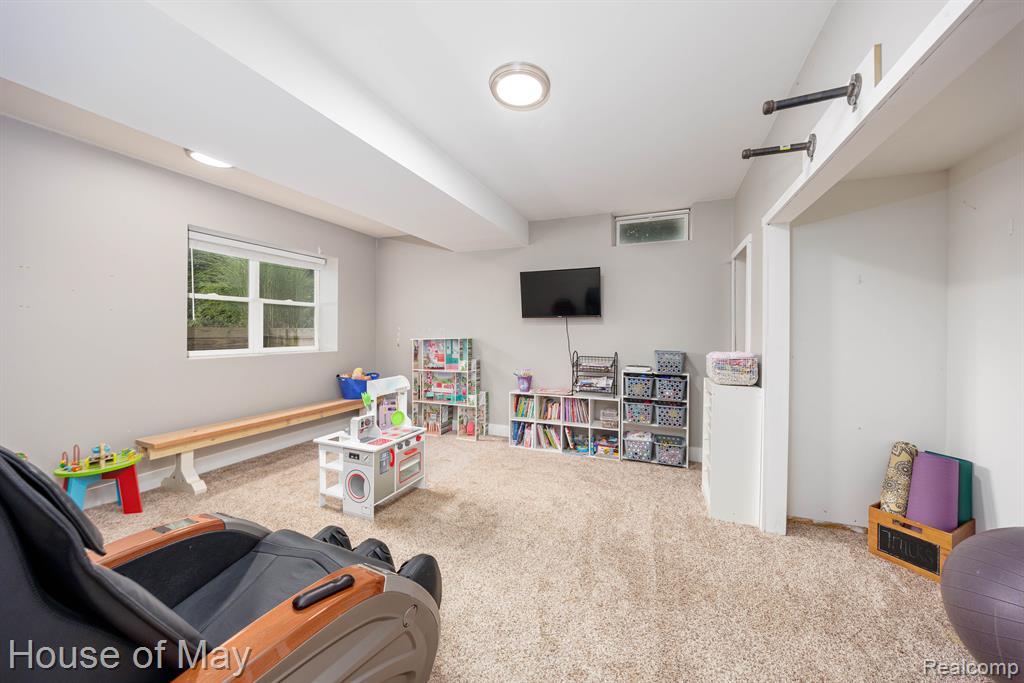 5125 Coldwater Road Flint, MI 48504 - Photo 23 of 35
