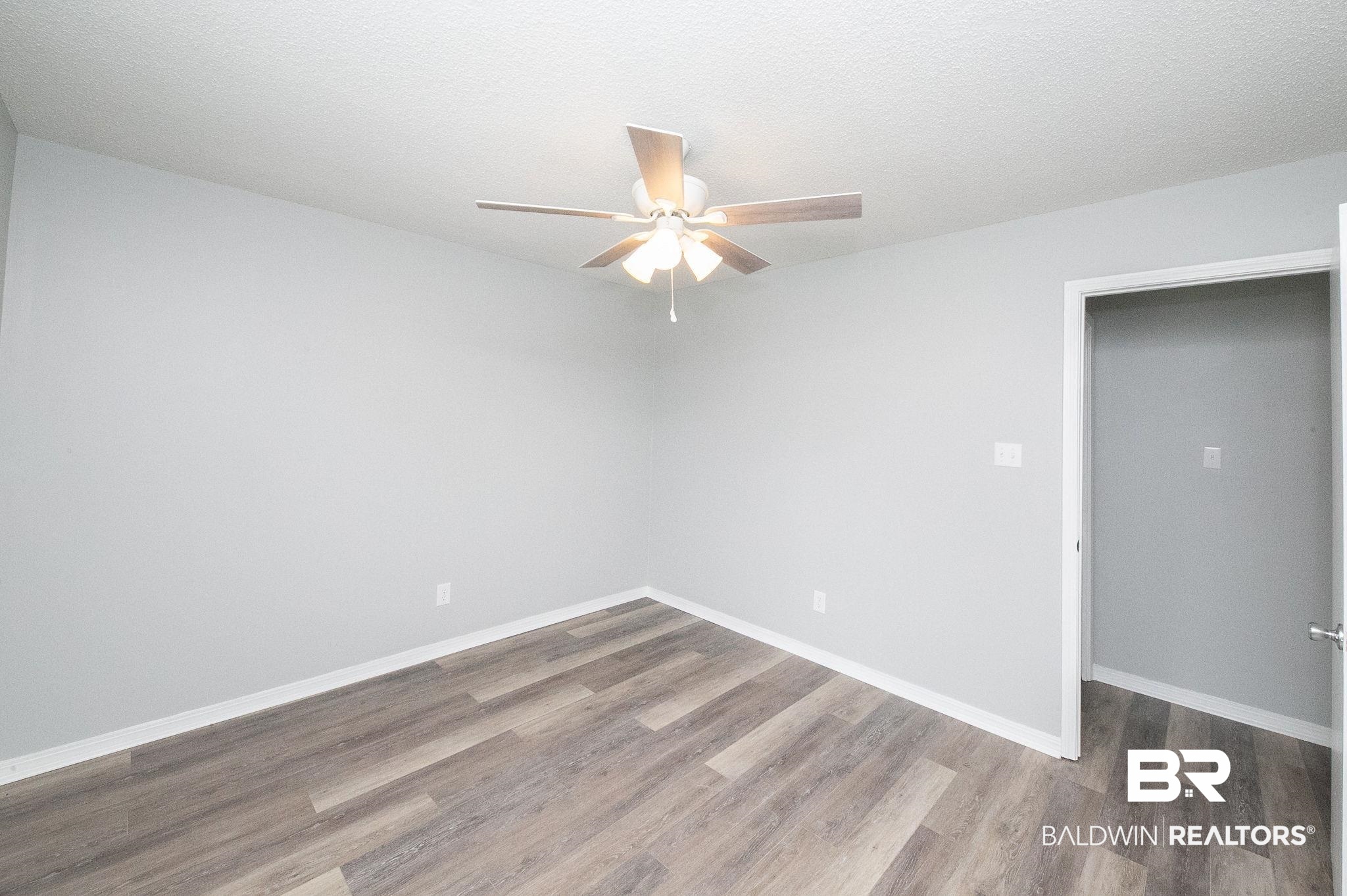 513 West Rose Avenue Foley, AL 36535 - Photo 40 of 50