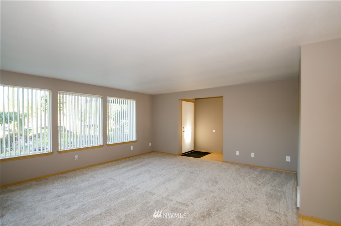 21611 Hobson Road Southwest Centralia, WA 98531 - Photo 7 of 25 Gallery Image 7