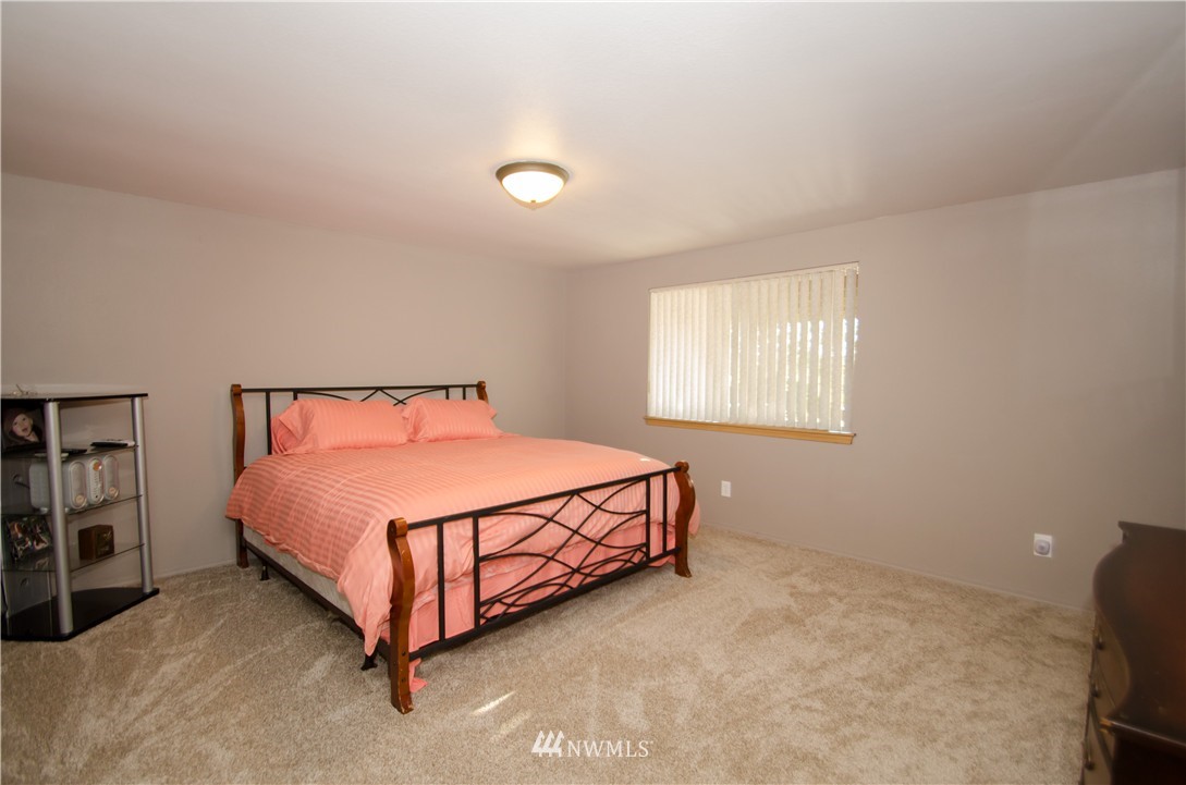 21611 Hobson Road Southwest Centralia, WA 98531 - Photo 8 of 25 Gallery Image 8