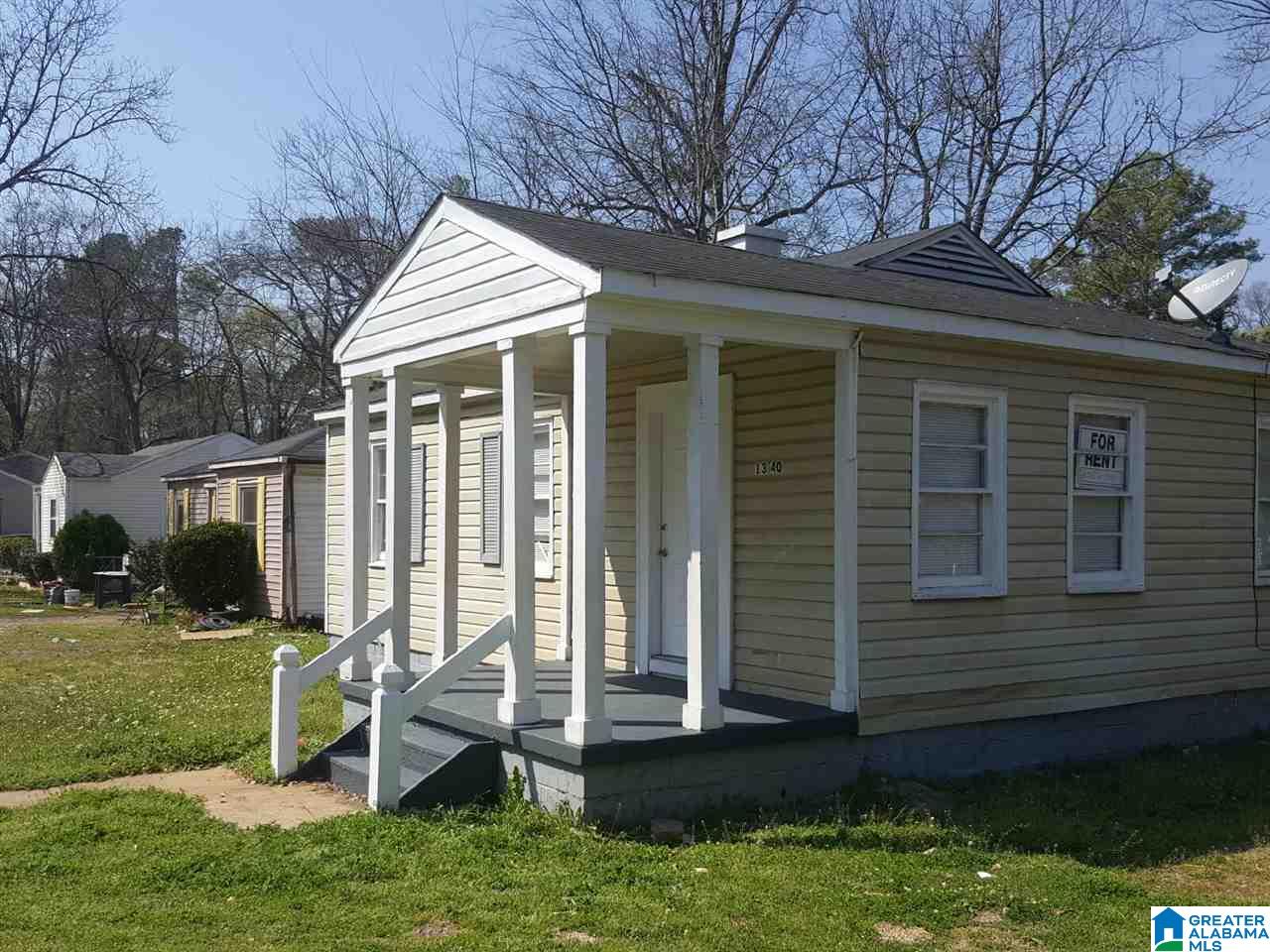 1340 Pineview Road Birmingham, AL 35228 - Photo 2 of 8