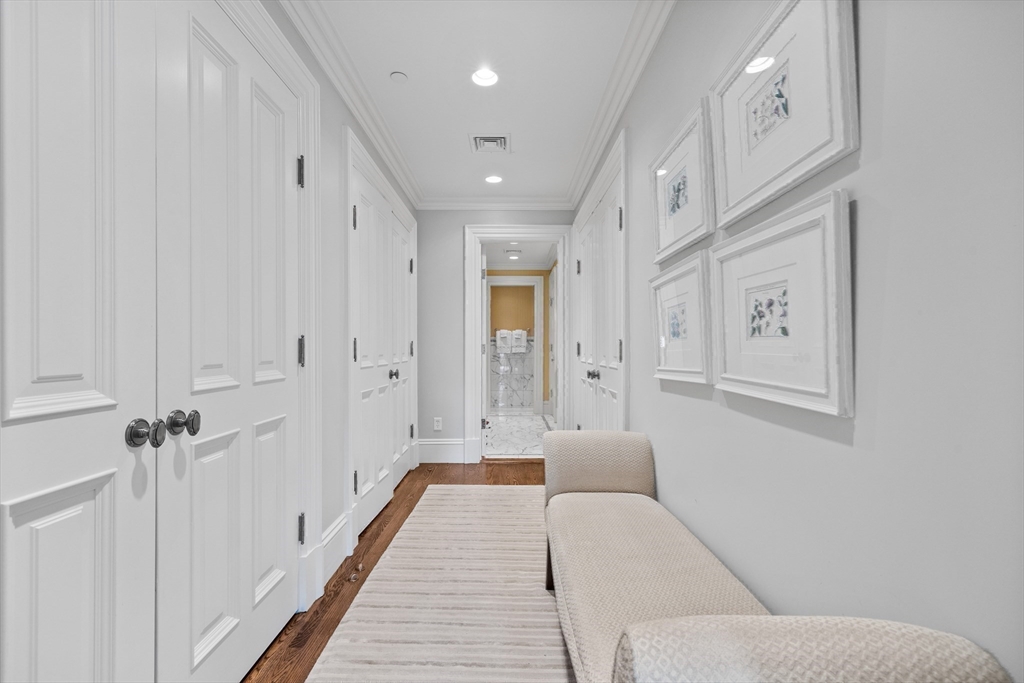 348 Beacon Street, Unit 4 Boston, MA 02116 - Photo 23 of 35 a spacious bathroom with a bathtub and shower