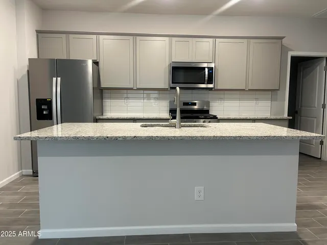 $1,750 | 19340 North Diego Way, Maricopa, AZ 85138