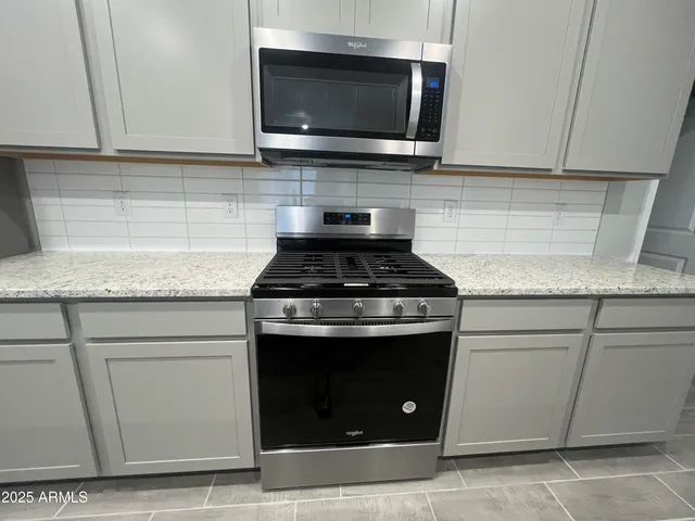 $1,750 | 19340 North Diego Way, Maricopa, AZ 85138