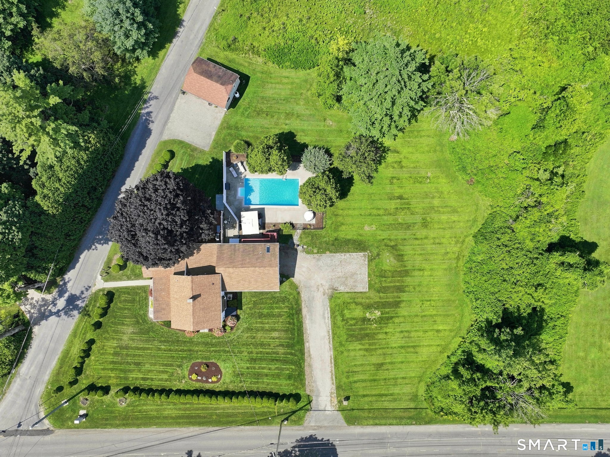 16 Rhynus Road Sharon, CT 06069 - Photo 4 of 40 Gallery Image 4
