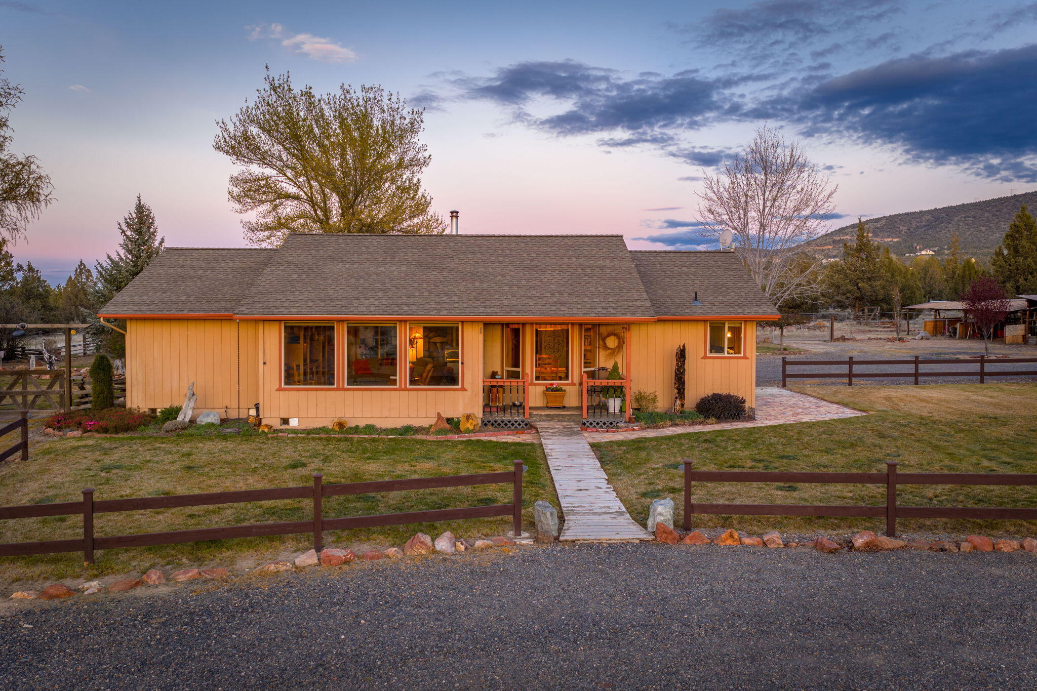 7950 Southwest Copley Road Powell Butte, OR 97753 - Photo 46 of 56 83-web-or-mls-Riley Visuals-117
