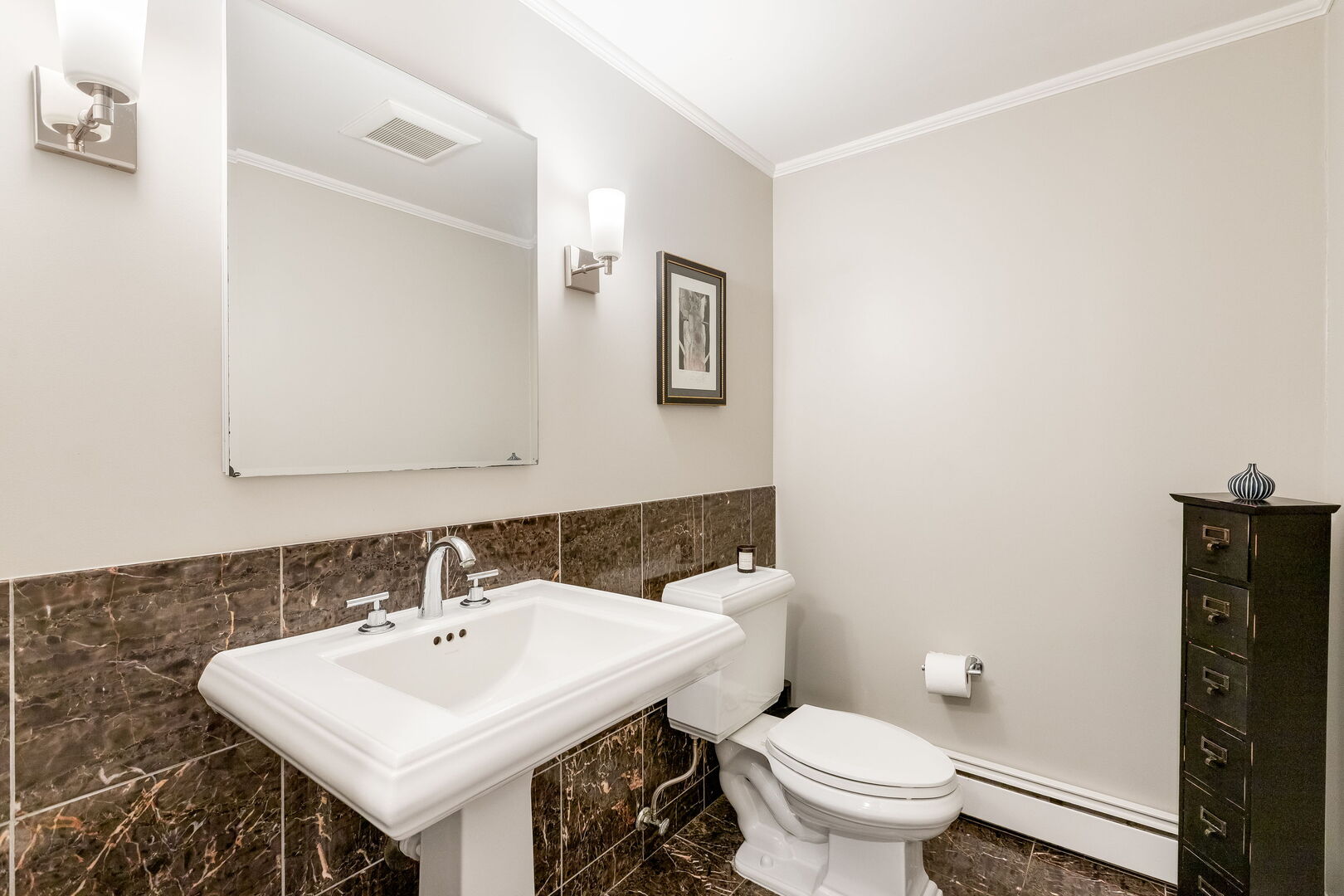 240 West Roslyn Road Barrington, IL 60010 - Photo 13 of 32 Gallery Image 13