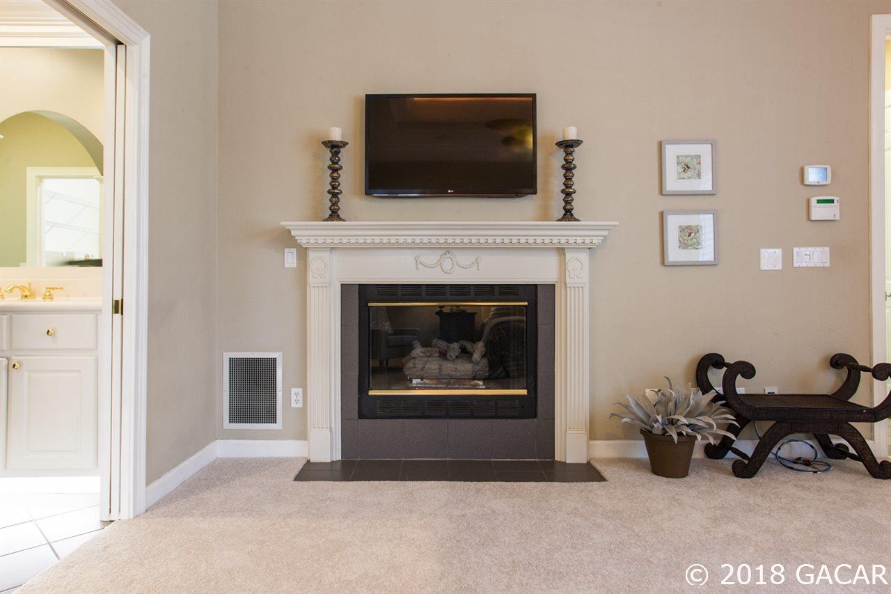 11626 Southwest 6th Lane Gainesville, FL 32607 - Photo 8 of 30 Gallery Image 8