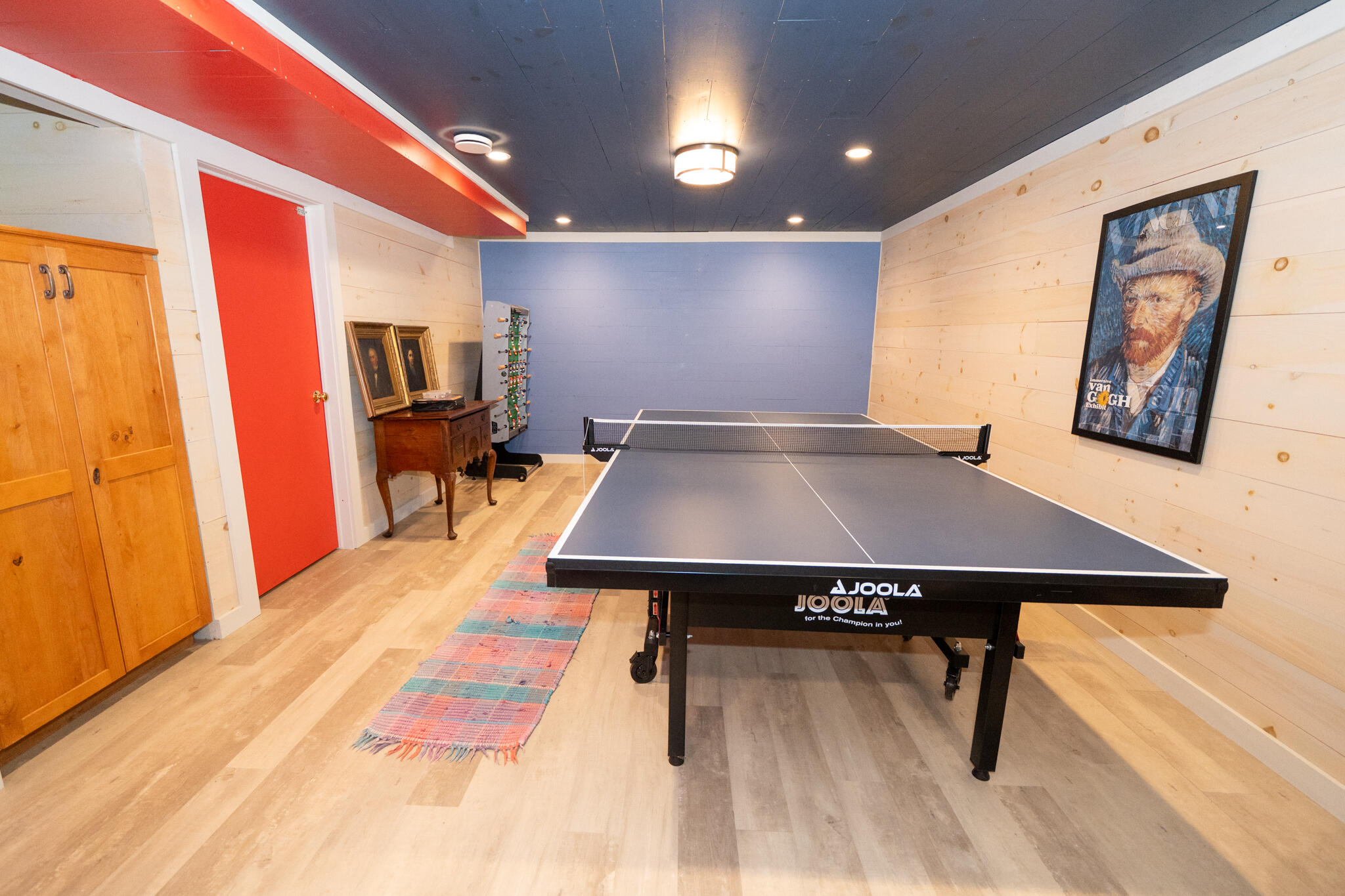 39 Sengekontacket Road Oak Bluffs, MA 02557 - Photo 27 of 32 a room with furniture and pool table