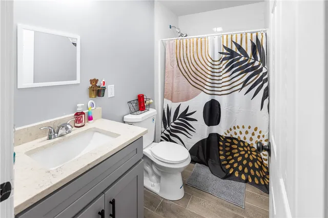 $1,360,000 | 874 Branch Avenue, Providence, RI 02904