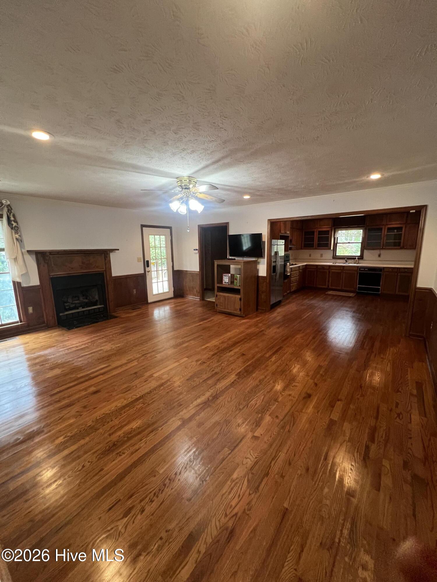 148 Dixie Trail Hamlet, NC 28345 - Photo 2 of 22 Den