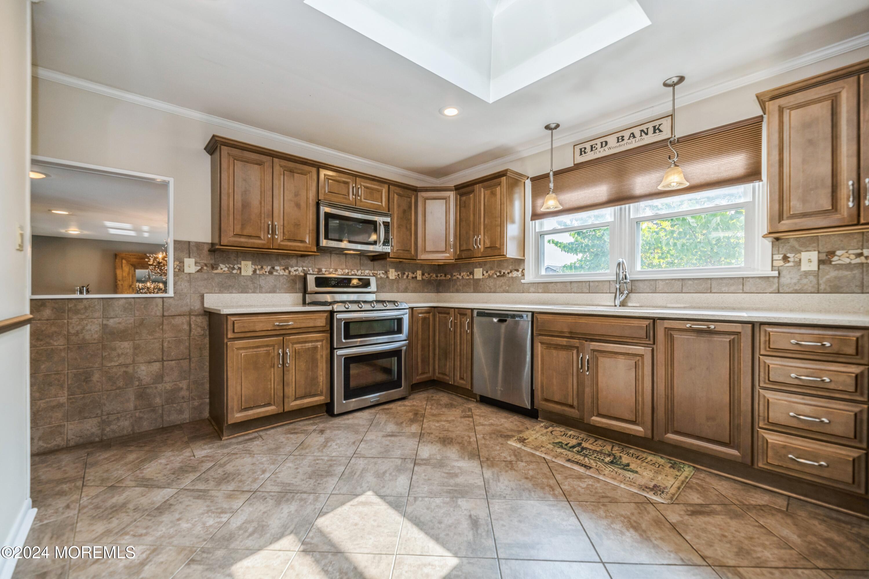 63 Campbell Street Red Bank, NJ 07701 - Photo 15 of 73 14_63CampbellSt_2014_HiRes