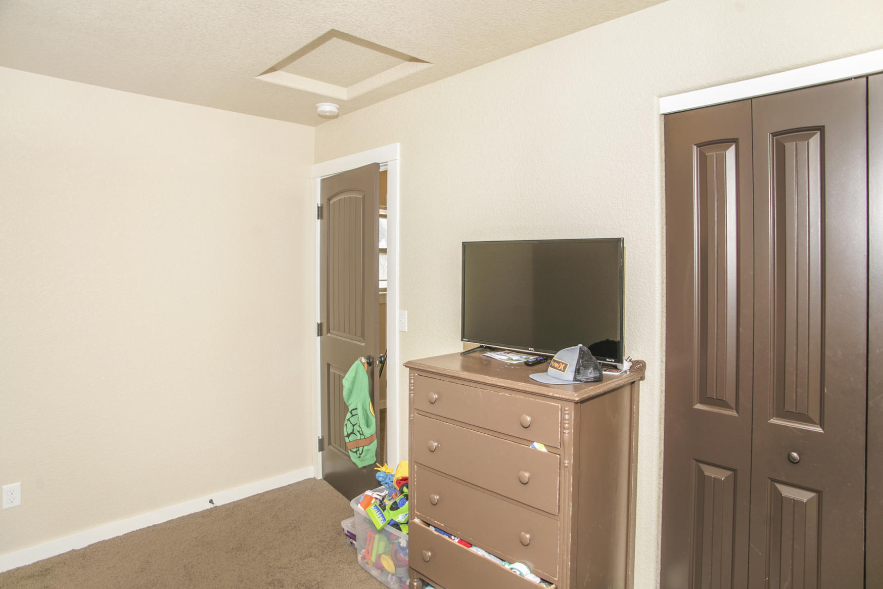 150 Grayland Heights Road Rio Dell, CA 95562 - Photo 37 of 37 42 3rd Bedroom 150 Grayland Heights Road