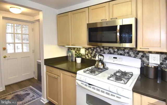 $399,900 | 1525 Q Street Northwest, Unit 2, Washington, DC 20009