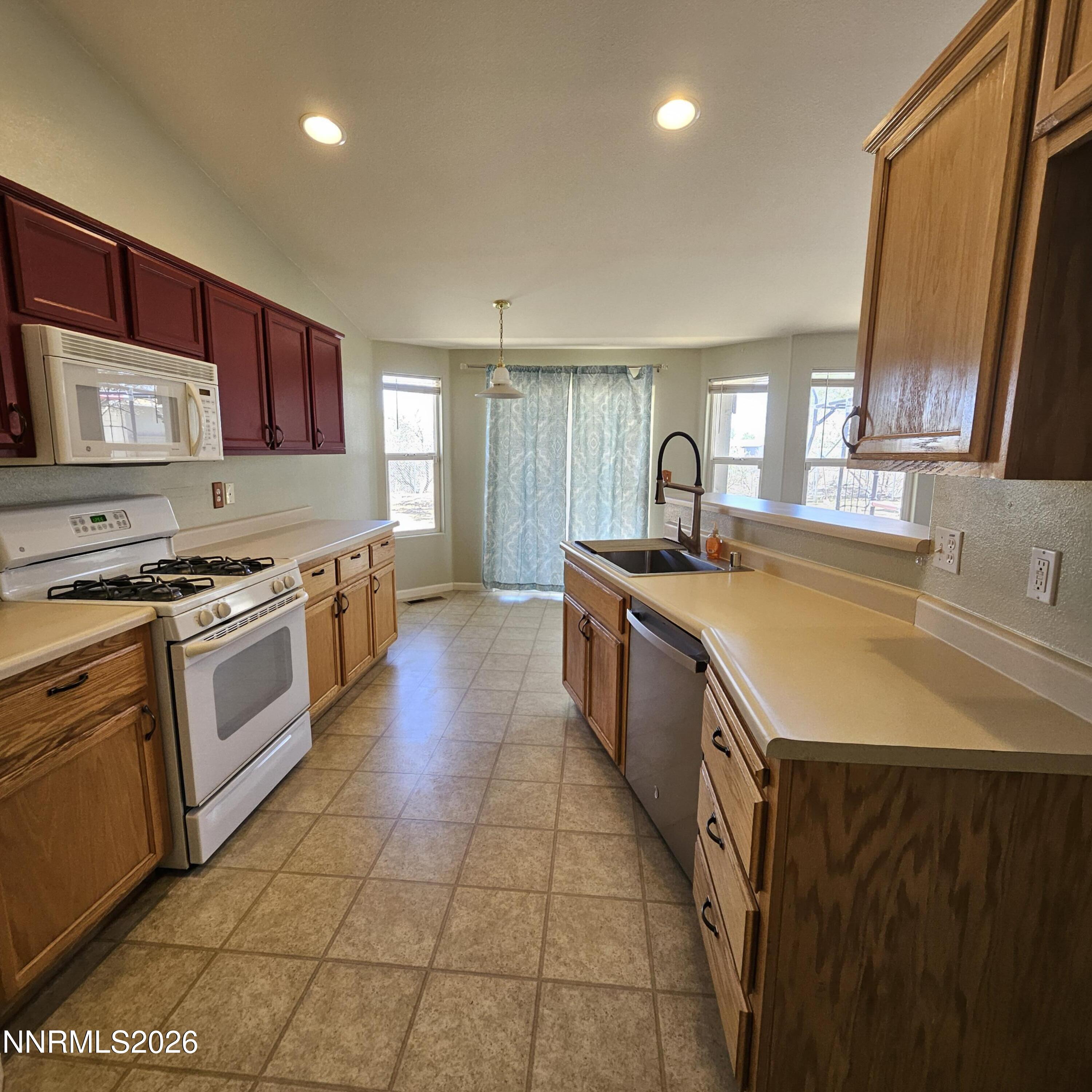 163 Shadow Mountain Drive Fernley, NV 89408 - Photo 7 of 23 20260418_125506