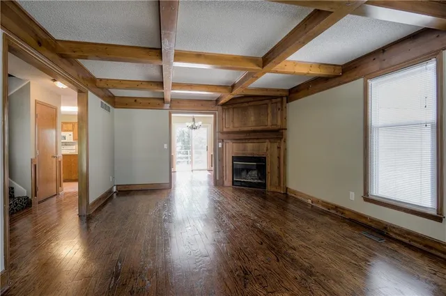 $309,900 | 5835 North College Avenue, Gladstone, MO 64119