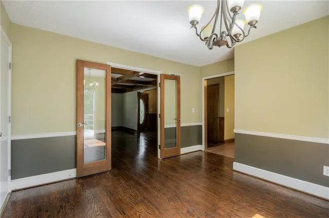 $309,900 | 5835 North College Avenue, Gladstone, MO 64119