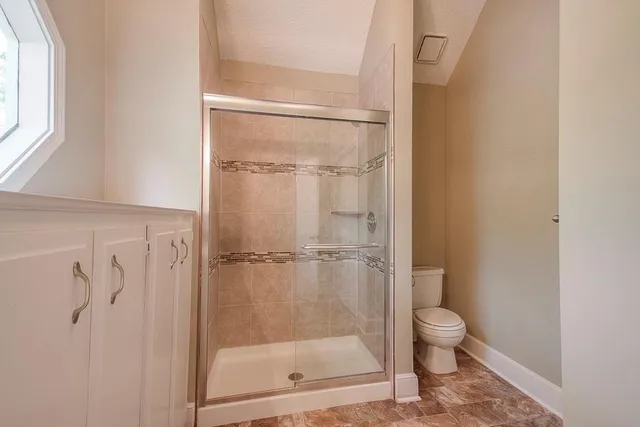 $309,900 | 5835 North College Avenue, Gladstone, MO 64119