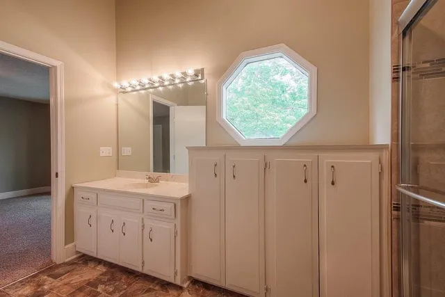 $309,900 | 5835 North College Avenue, Gladstone, MO 64119