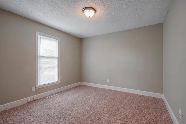 $309,900 | 5835 North College Avenue, Gladstone, MO 64119