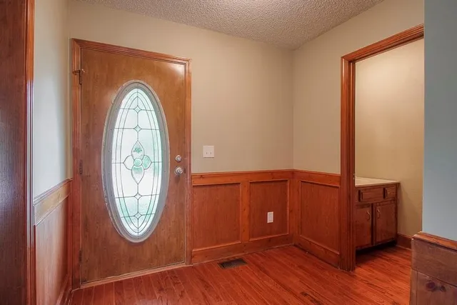 $309,900 | 5835 North College Avenue, Gladstone, MO 64119