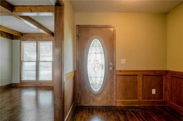 $309,900 | 5835 North College Avenue, Gladstone, MO 64119