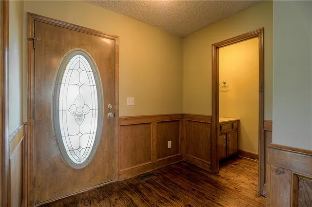 $309,900 | 5835 North College Avenue, Gladstone, MO 64119