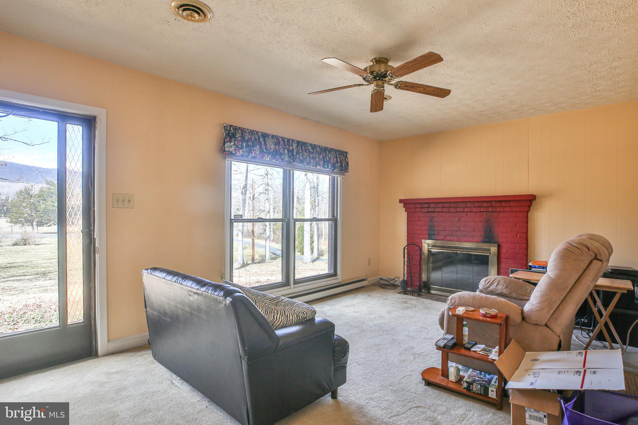 937 Back Mountain Road Winchester, VA 22602 - Photo 3 of 48 Family Room w/wood burning fireplace