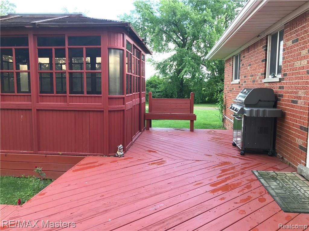 1939 East Sigler Road Carleton, MI 48117 - Photo 16 of 52 s52.JPG