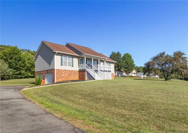 $249,900 | 1055 Josephs Lane, Pinnacle, NC 27043