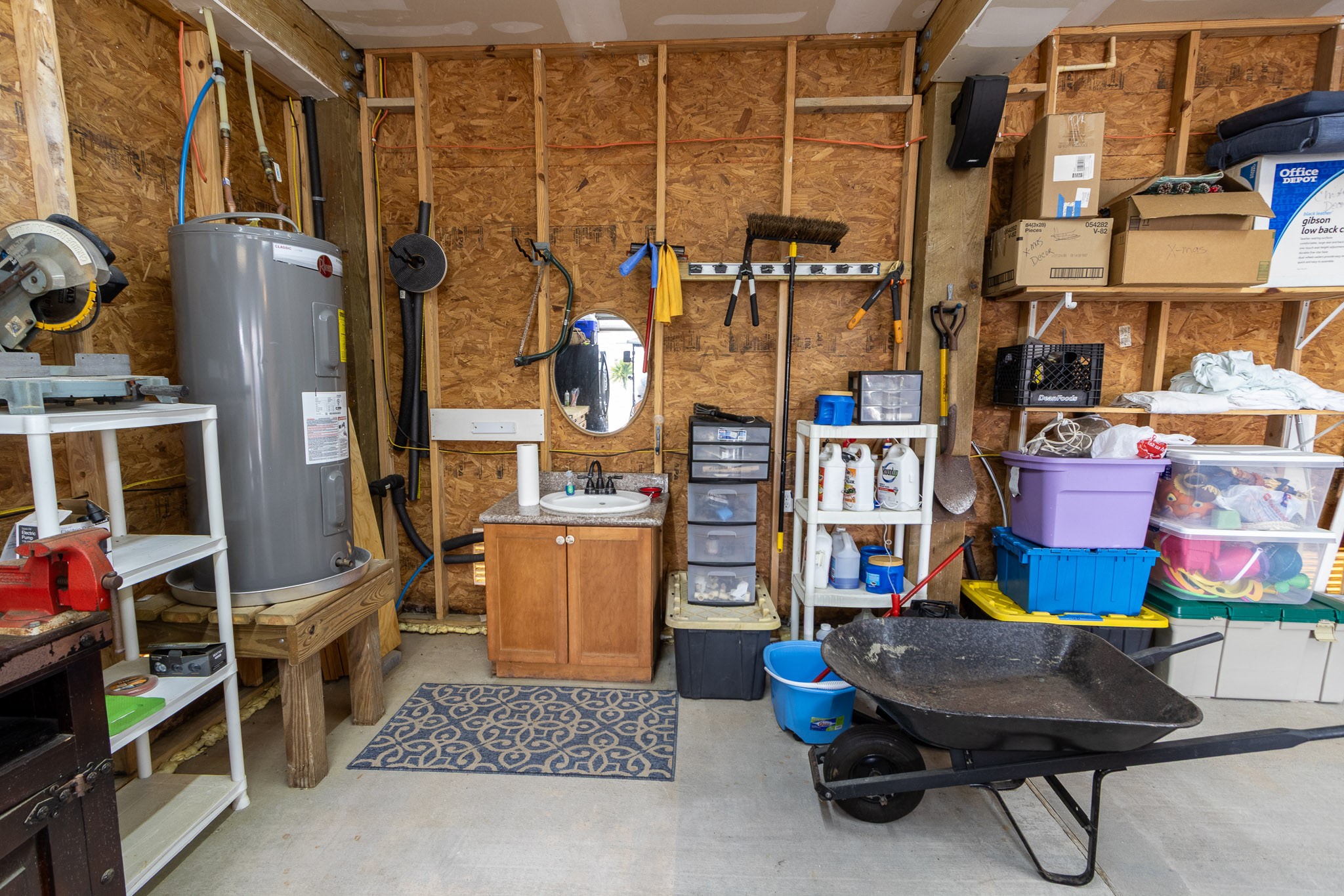 16518 Jean Lafitte Road Jamaica Beach, TX 77554 - Photo 39 of 43 a room with musical instruments